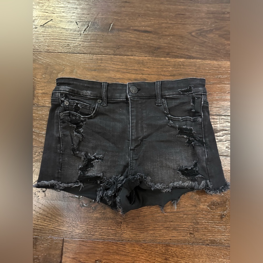 American Eagle High- rise shortie- size 8